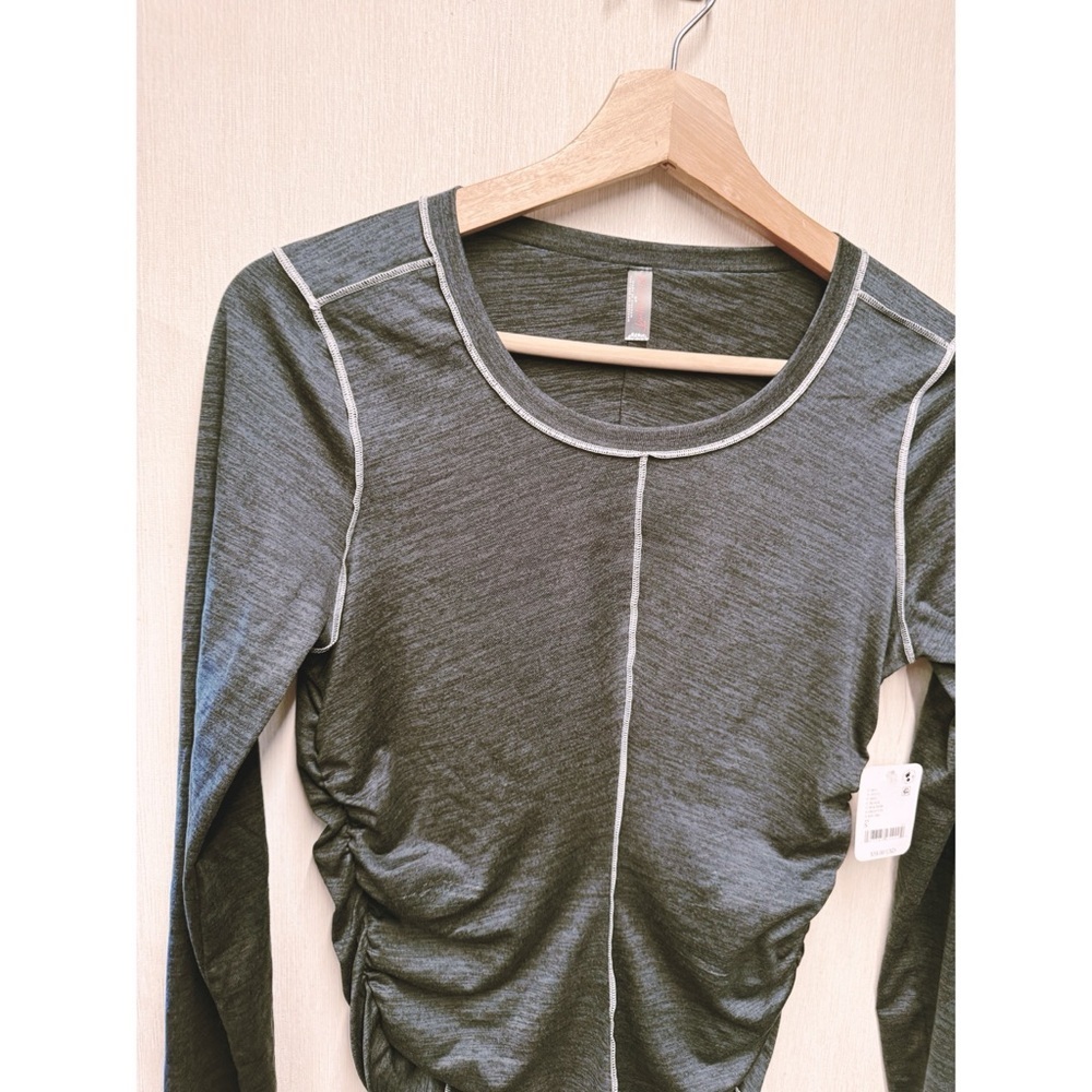 NWT Free People Movement Gray Right On Run Long Sleeve Top, Size Small - Picture 3 of 10